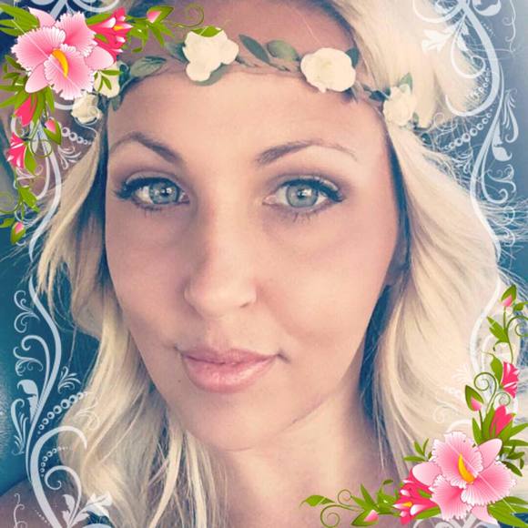 Meet your Posher, Jessica - Picture 1 of 1